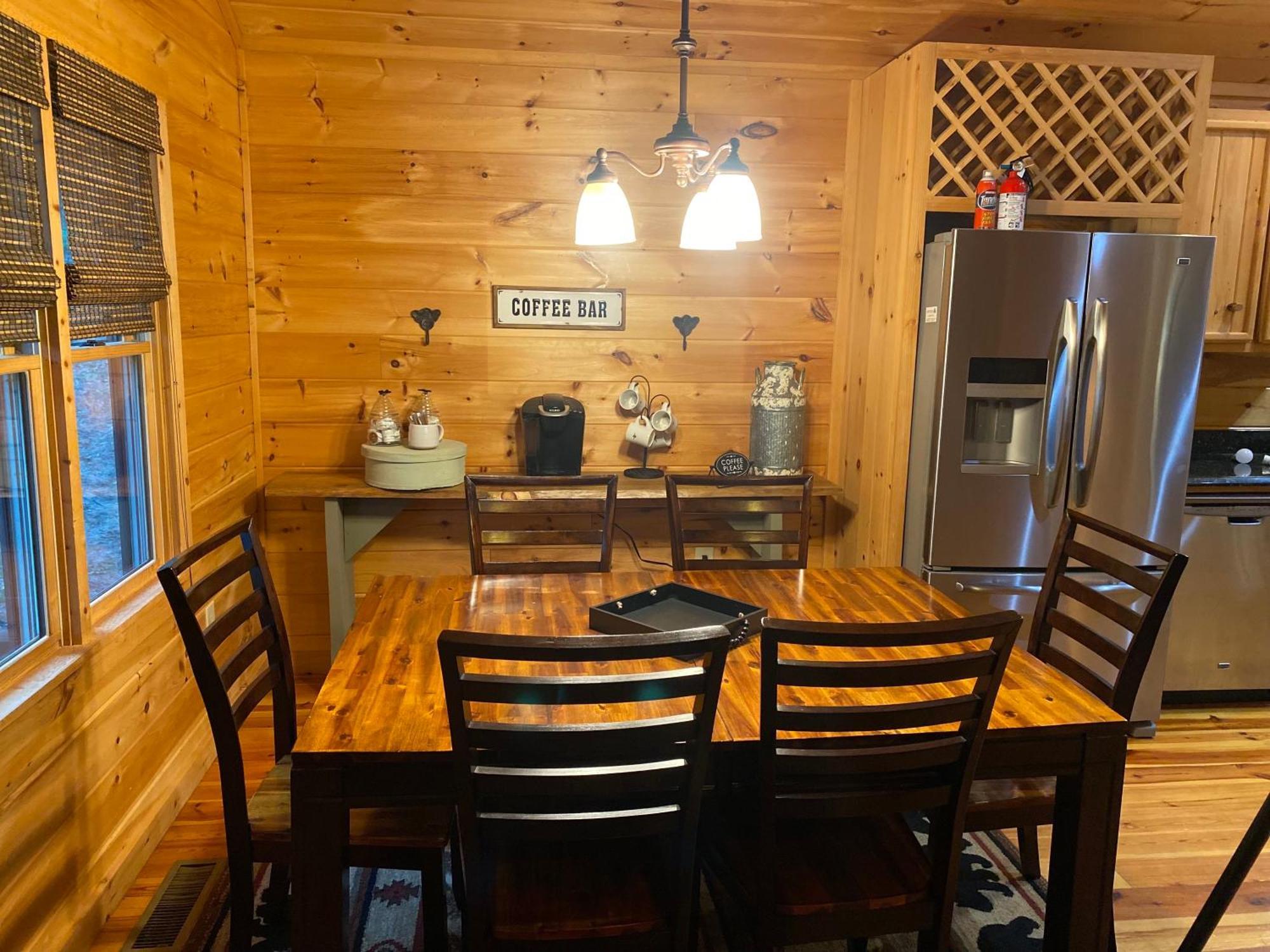 Willa The Cozy Lazy Laurel With Year-Round Mountain Views, Hot Tub, Fire Pit Cherry Log Zewnętrze zdjęcie